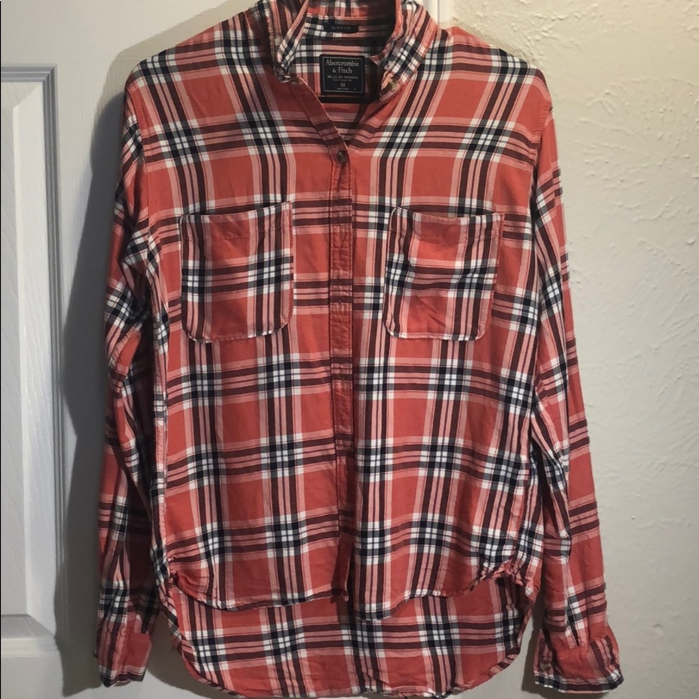 Barely worn A&F button down shirt size XS